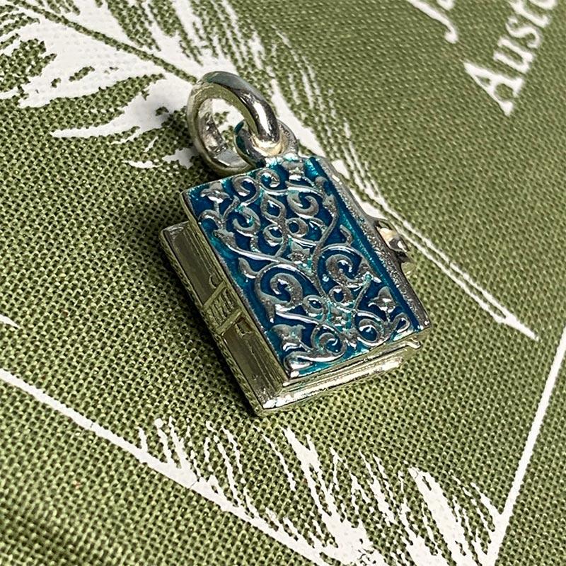 Sterling Silver and Enamel Pride and Prejudice Book Charm - JaneAusten.co.uk